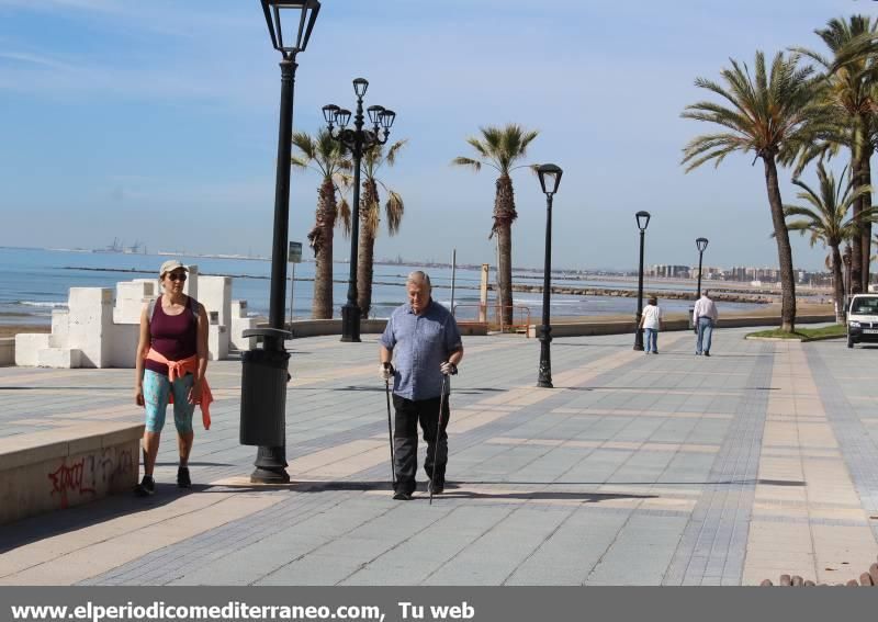 Castellón sale a pasear y practicar deporte