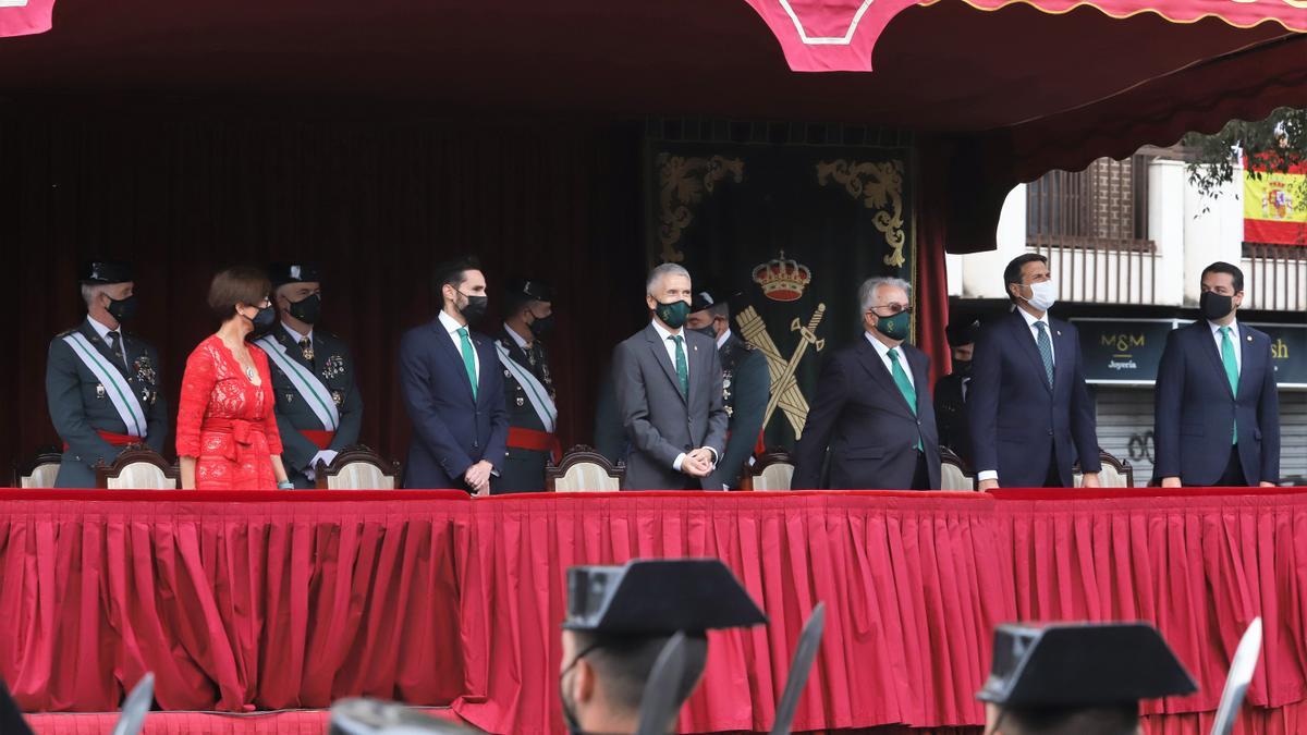 Parada militar y desfile de la Guardia Civil en Córdoba