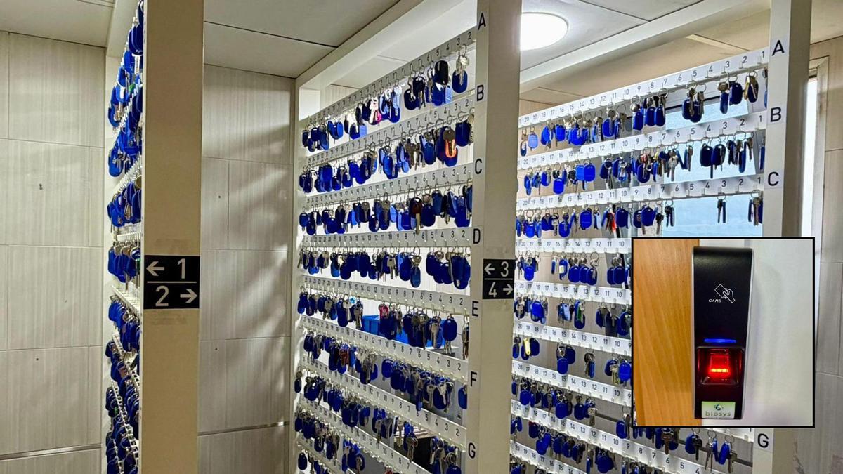 Las llaves se almacenan en una sala de acceso restringido mediante huella digital.