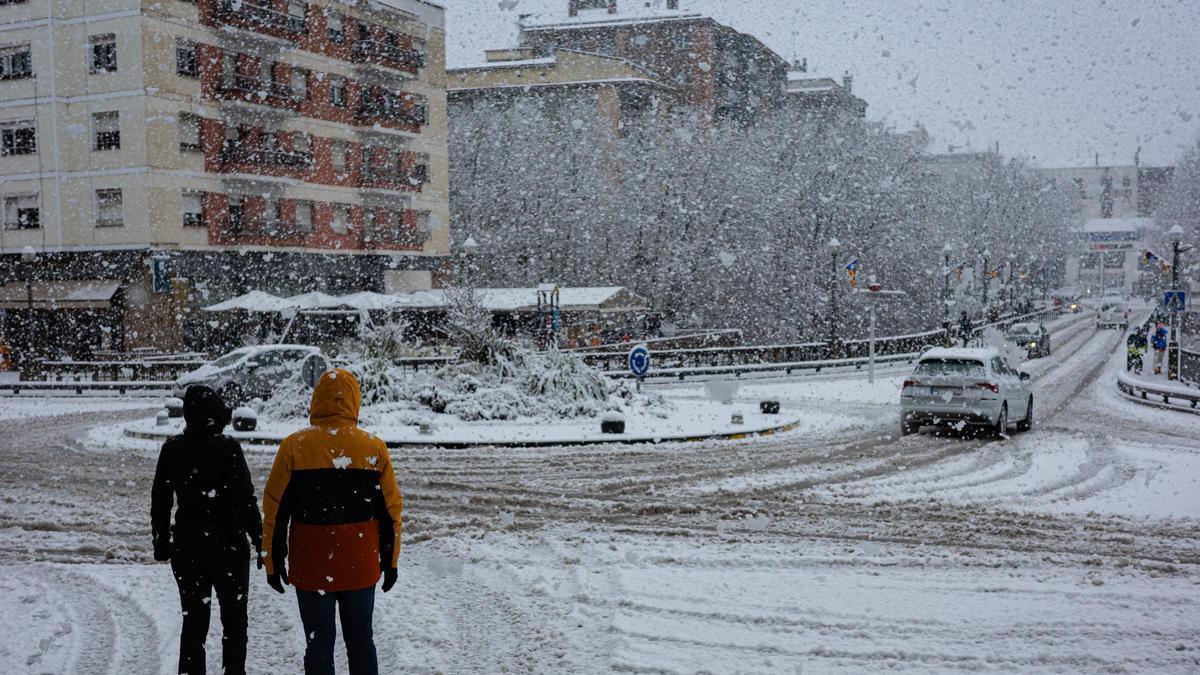La nieve llega a cotas bajas de Catalunya