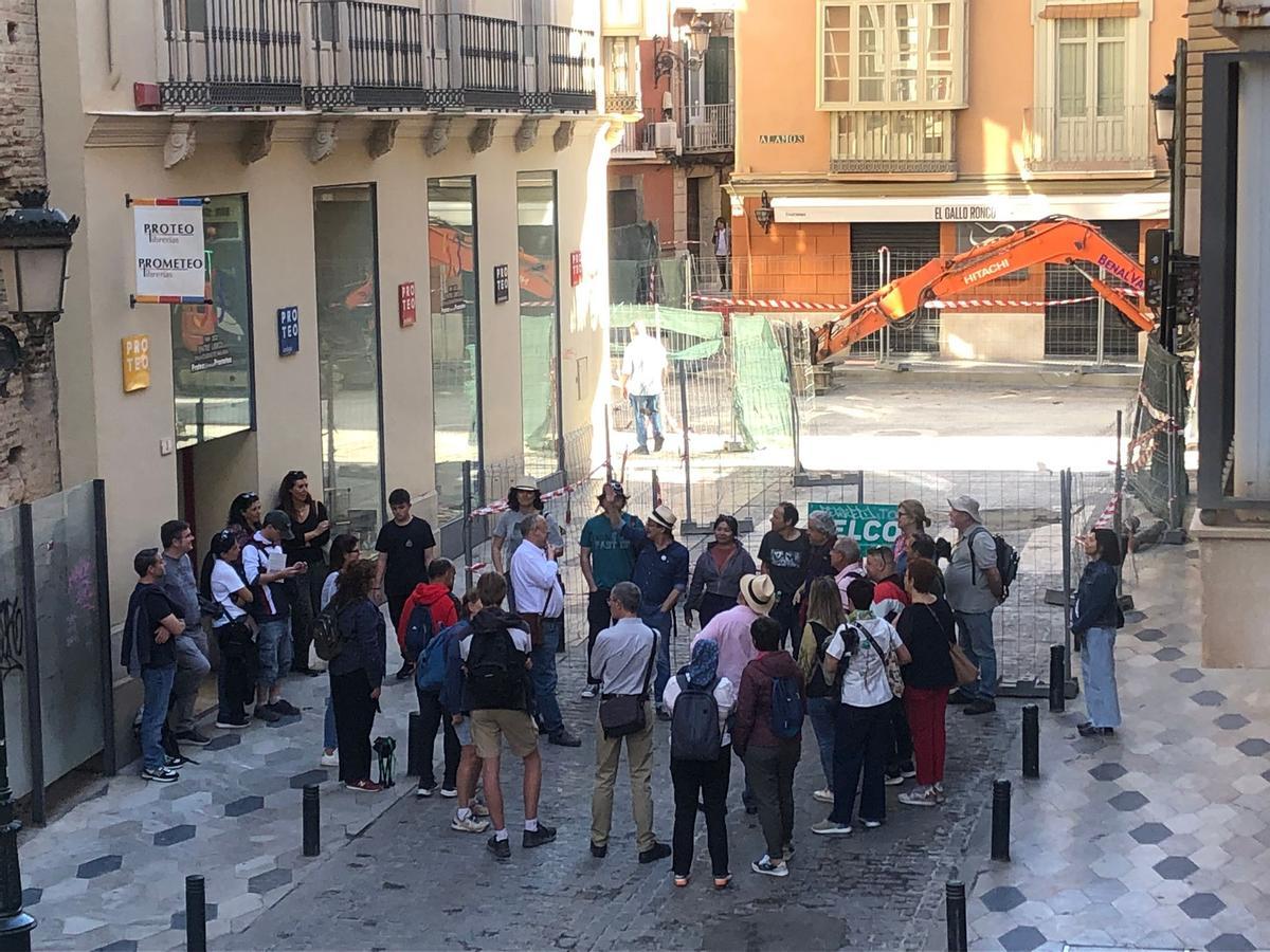 Los ‘Urban Sketchers’, listos para dibujar la Librería Proteo.