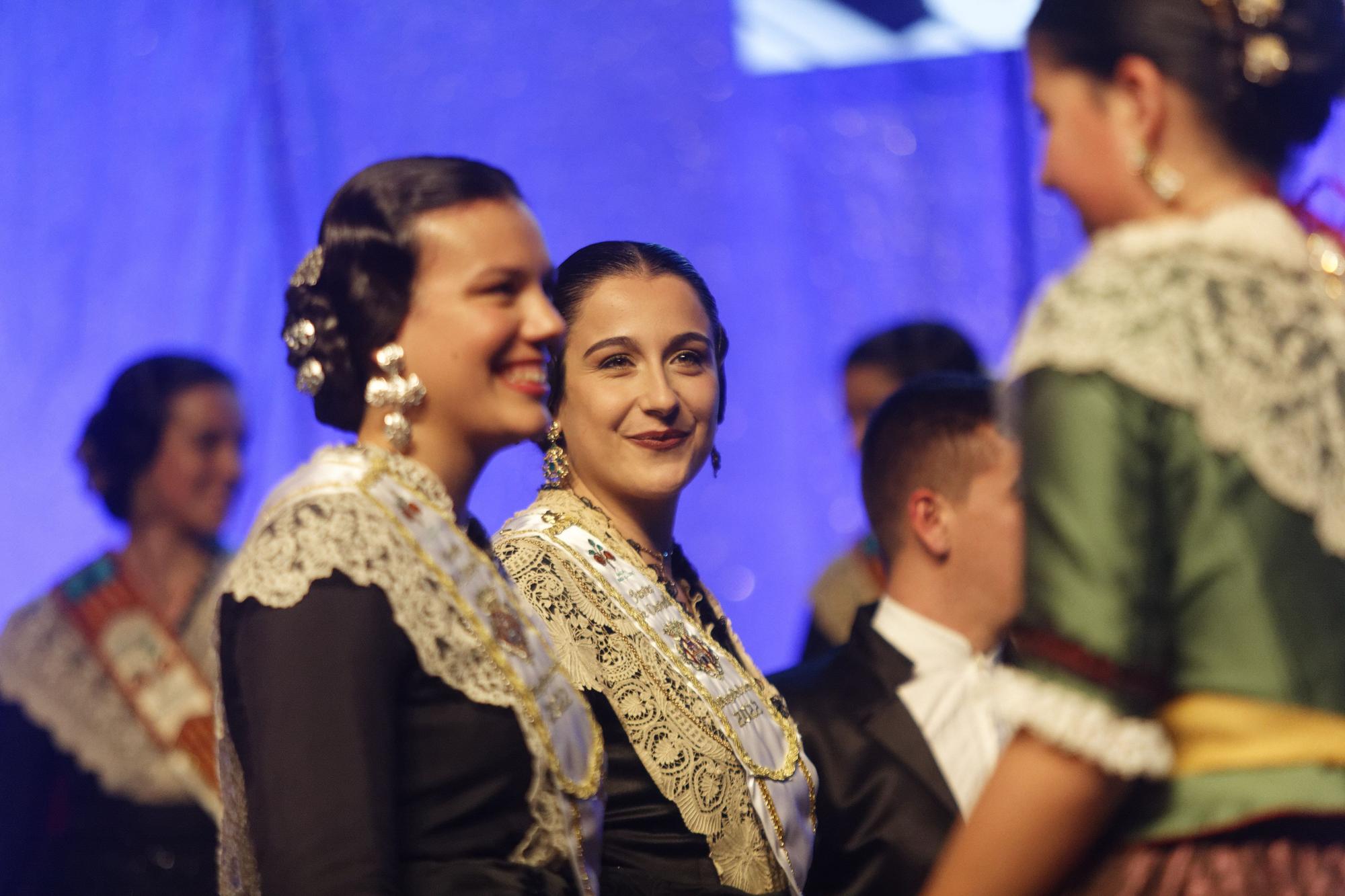 Diana y Lidón suben al trono de Brancal de la Ciutat al son de música y tradición