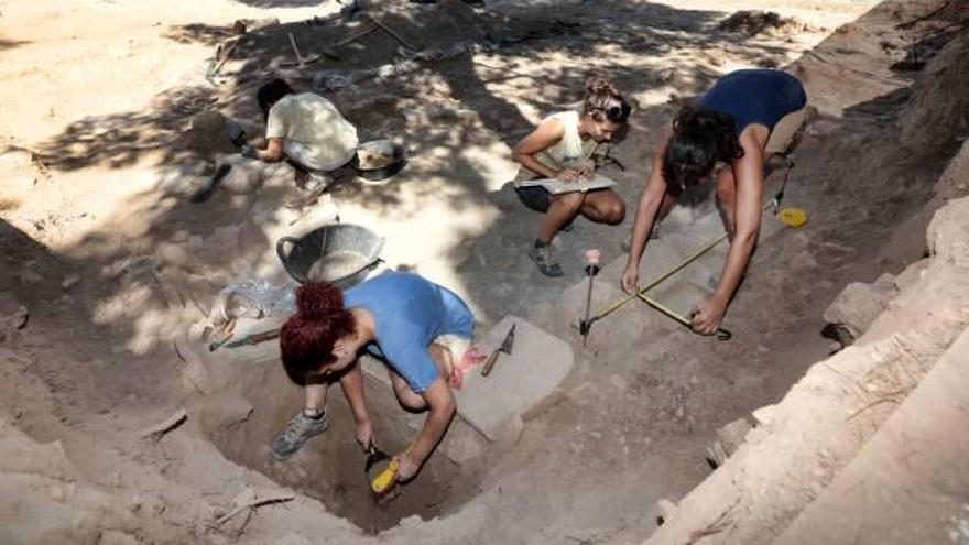 Las excavaciones en la Villa Romana de l&#039;Albir sacan a la luz un área para moler cereal