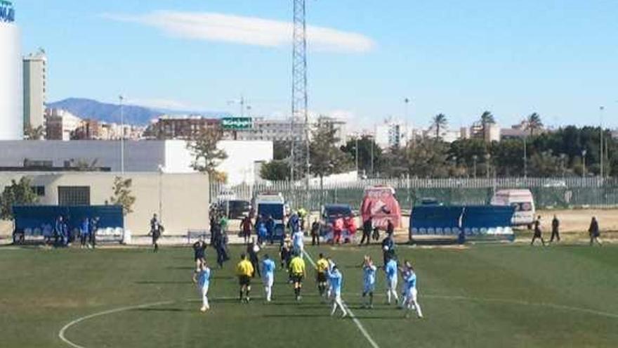 Los canteranos malaguistas despidieron a sus aficionados con aplausos, después de anotarle seis tantos al Marbella.