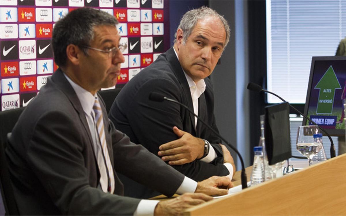 Josep Maria Bartomeu y Andoni Zubizarreta durante una conferencia de prensa