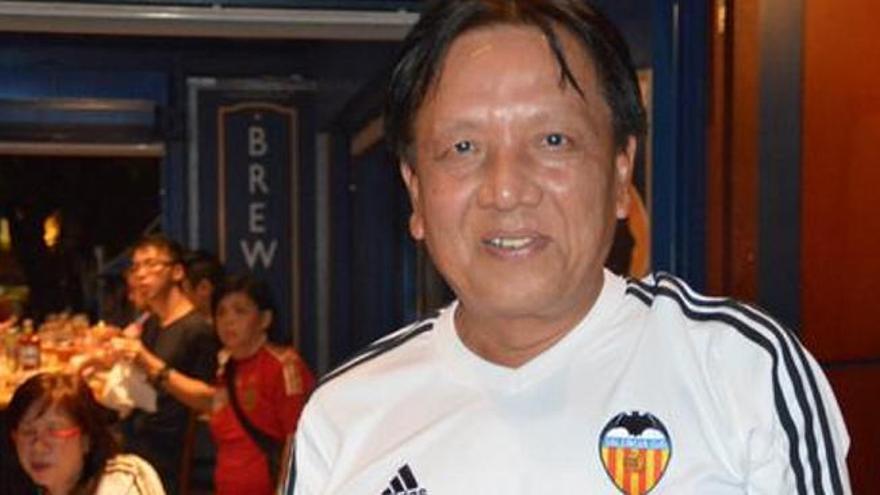 El hermano de Peter Lim tampoco quiso perderse la fiesta