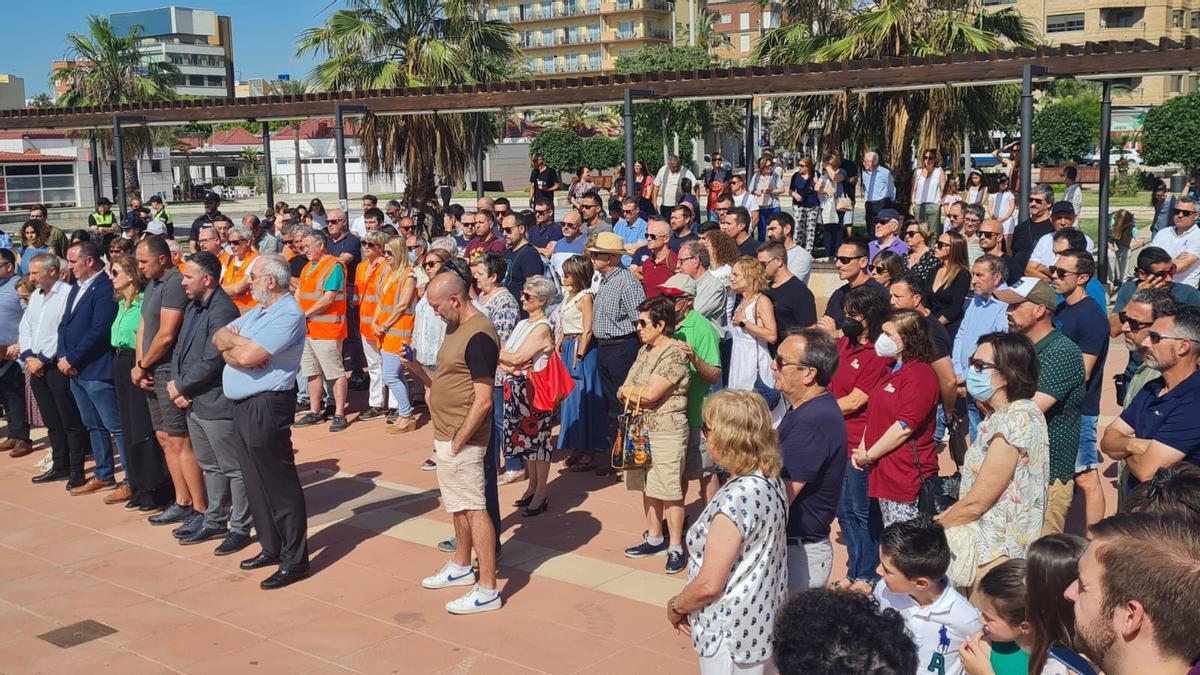 Acto de homenaje a los dos fallecidos cuando se cumple un año de la tragedia.