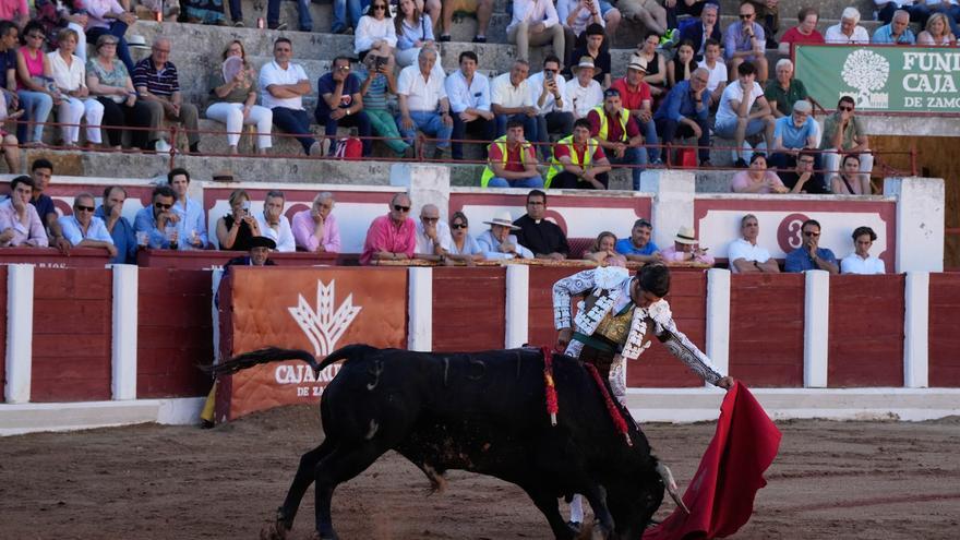 GALERÍA | Tarde de toros en Zamora: Morante, Castella y Durán, en el coso