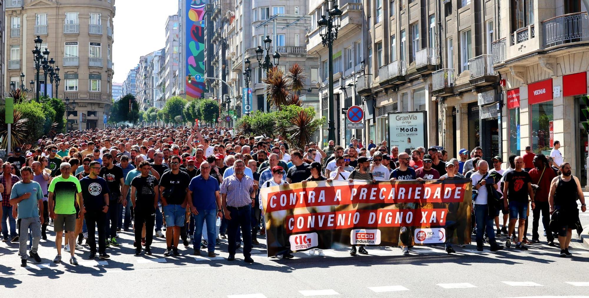 Trabajadores del metal de la provincia se manifiestan en Vigo