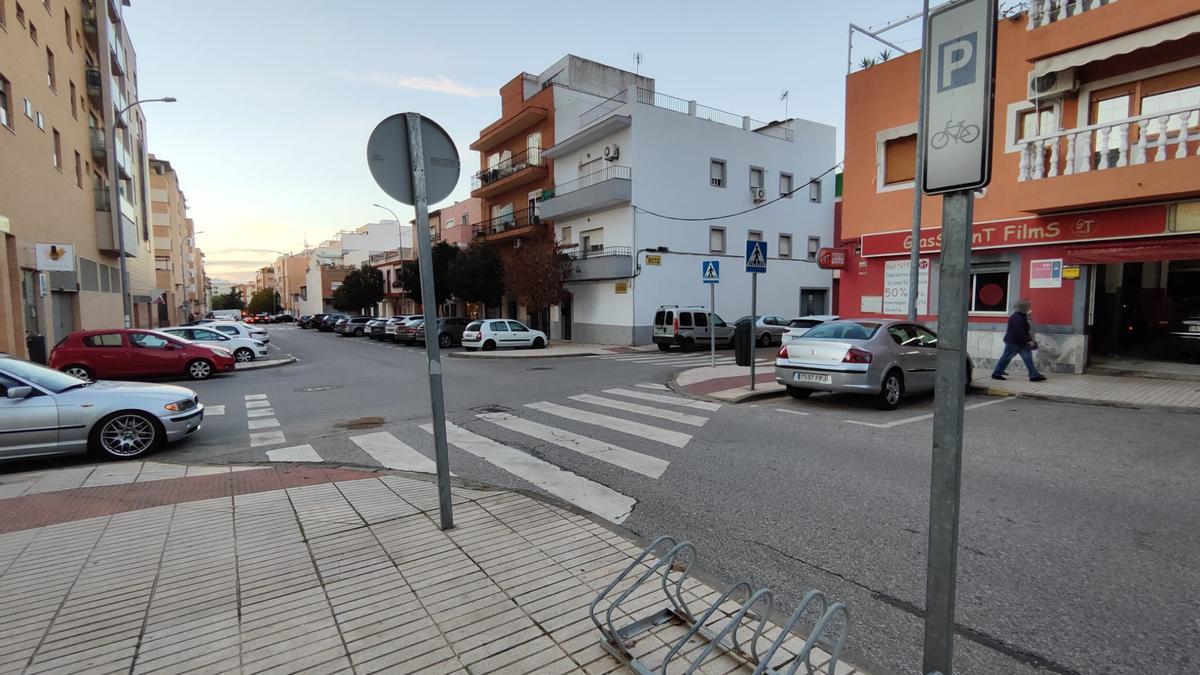 Calle Alcántara, lugar en el que joven atropelló a su pareja.