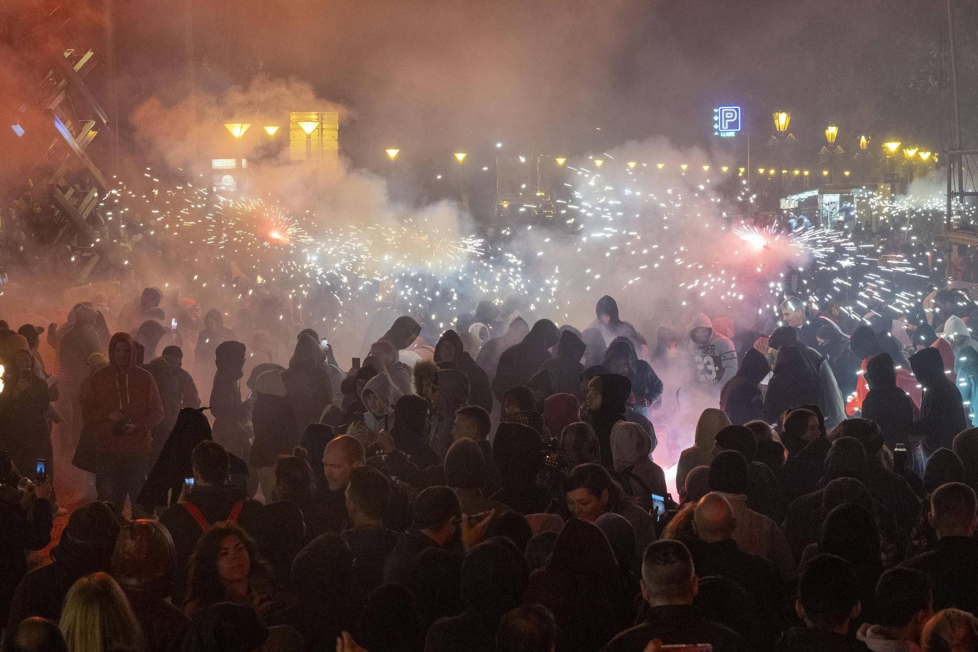 Höllenspektakel zum Abschluss des Stadtfestes von Palma auf Mallorca