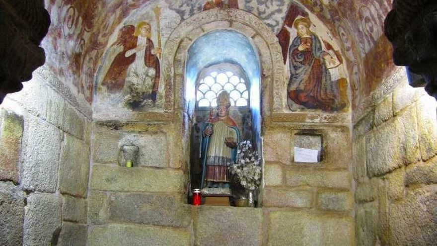 Interior del templo de Santa Comba. // FdV