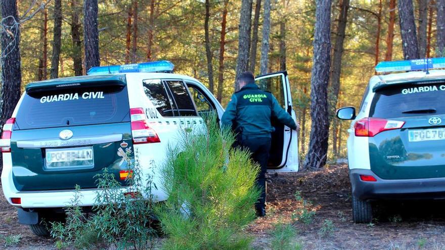 Triple denuncia a unos jóvenes que estaban de botellón en Monte La Reina