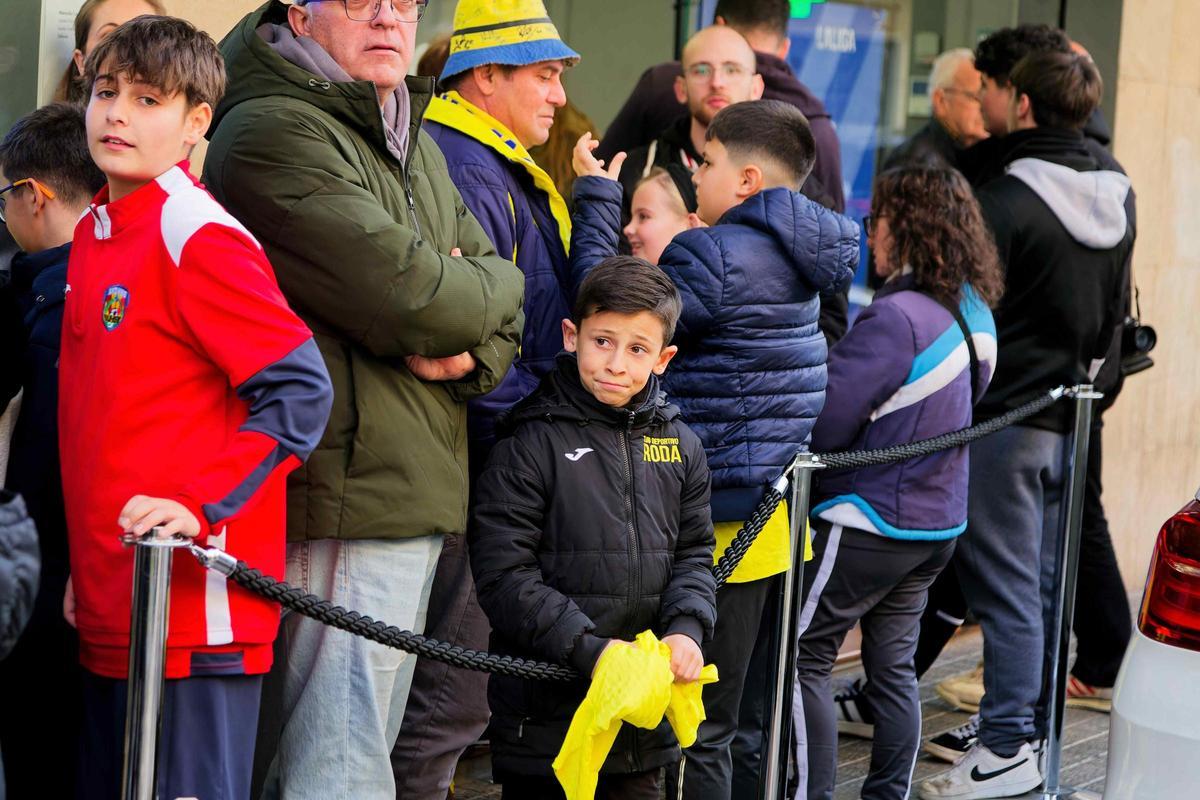 Galería | La afición del Villarreal, enloquecida con Willy Kambwala y el 'killer' Georges Mikautadze