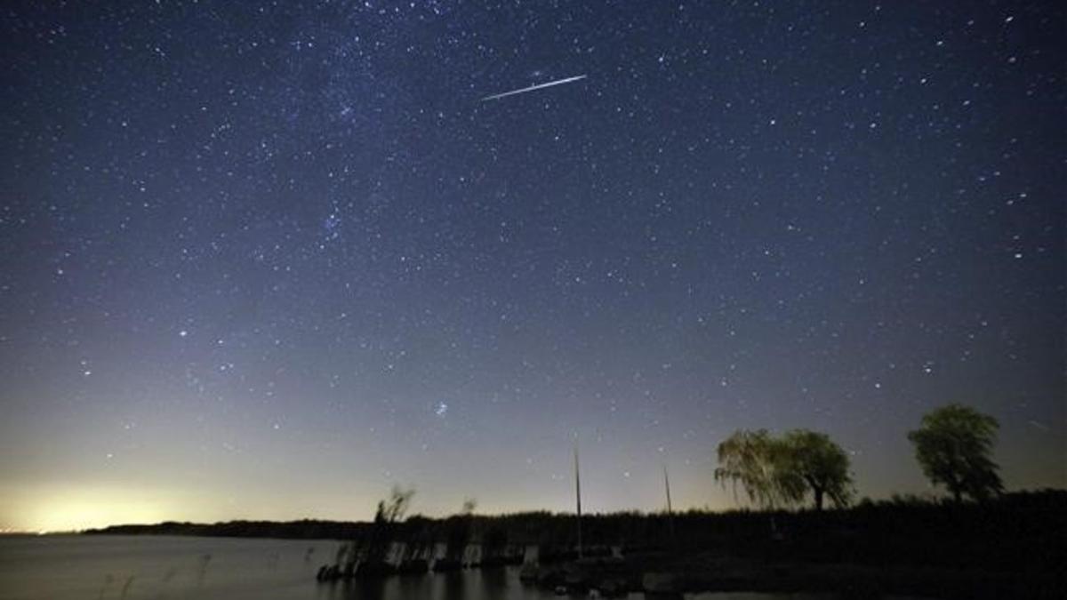 Lluvia de perseidas   Lago Neusiedlersee, Austria