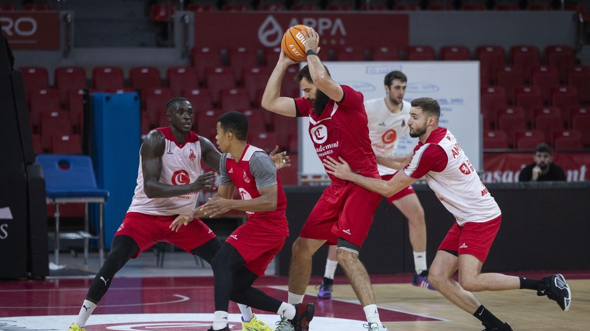 Imagen de un entrenamiento del Casademont Zaragoza.