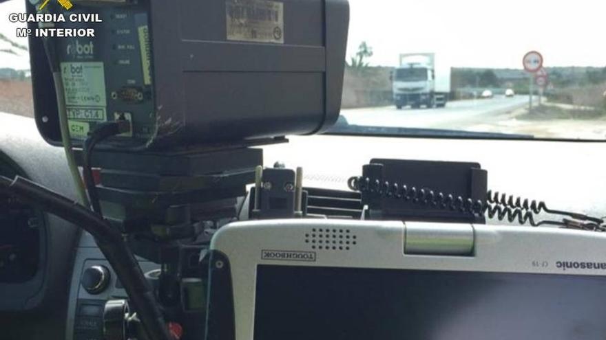 Investigado un joven conductor por circular a 215 km/h en la AP-7 en Alicante