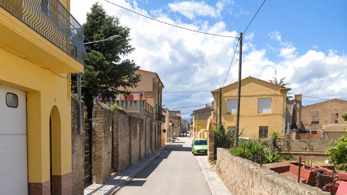 El carrer Colom de Cabanes.