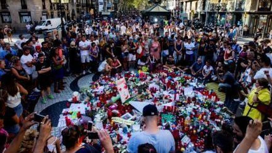 Ofrenes de flors a la Rambla.