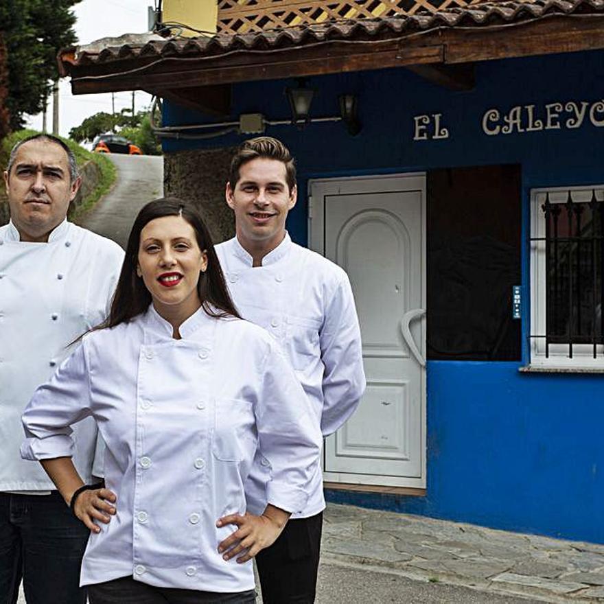 Responsables de Bar el Caleyón y Tío Lucas Empanadas