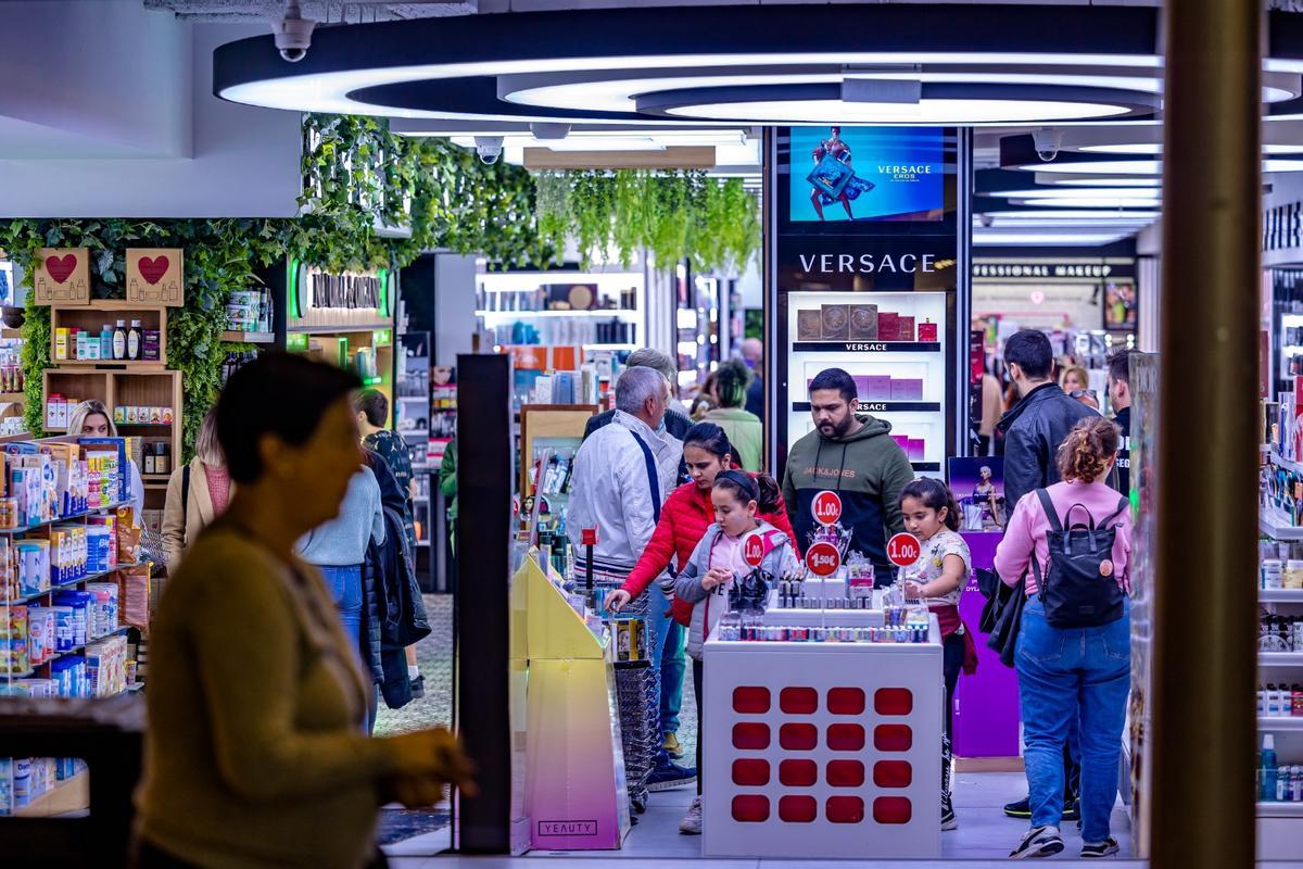 Un comercio de Benidorm.