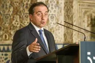 El Gobierno sugiere que Juan Carlos I no acudirá al funeral de Isabel II