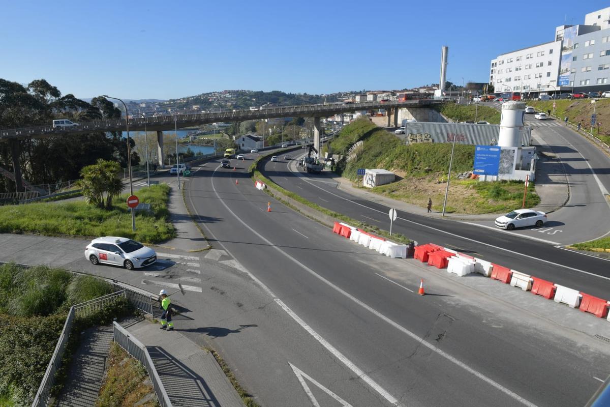 Cuenta atrás para el corte total de tráfico en la carretera de A Pasaxe para la demolición del viaducto de acceso al Chuac.