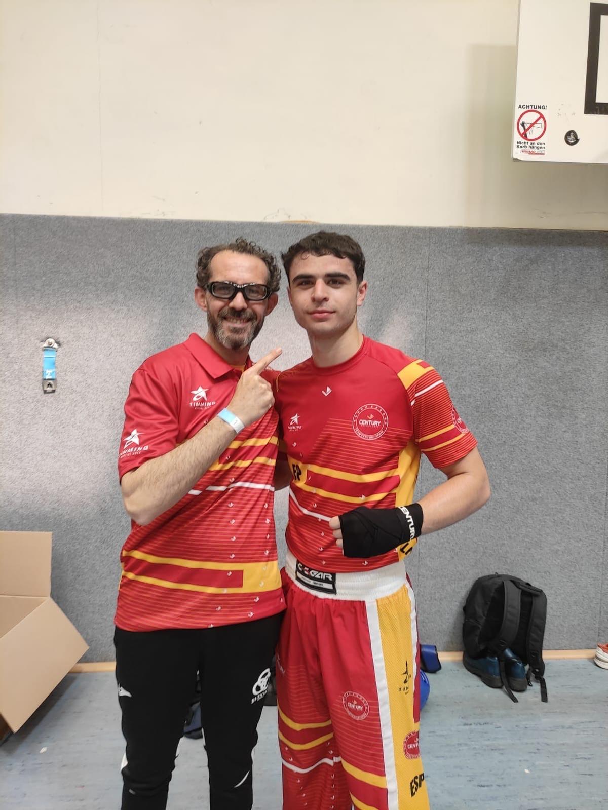 Joan i Jordi Marí, pare/entrenador i fill, a Hamburg per la German Open de 2025.