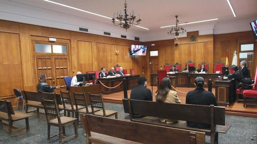 Condenado en Ourense por partirle un diente a un joven que medió para separar a dos chicas: ellas salen absueltas tras retirar las denuncias mutuas