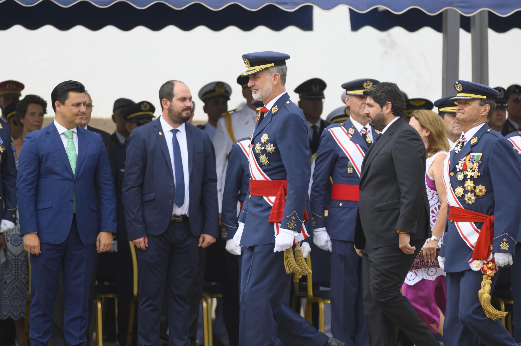 Las imágenes de la visita del rey Felipe VI en la Academia General del Aire de San Javier