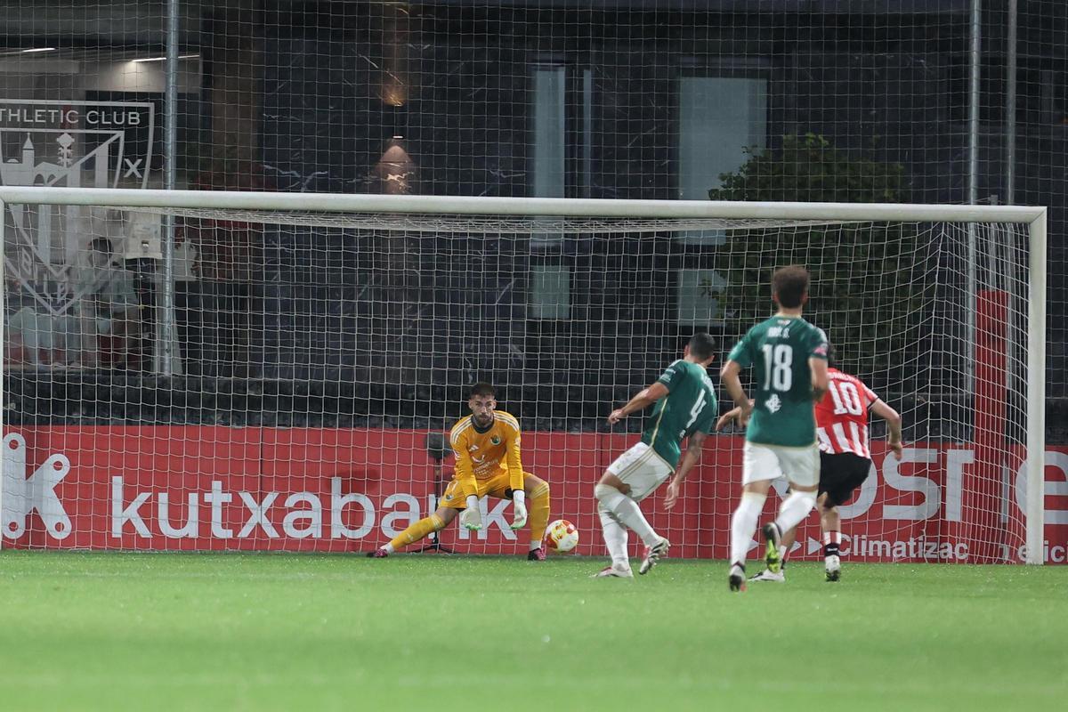 El Bilbao Athletic - Cacereño, en imágenes