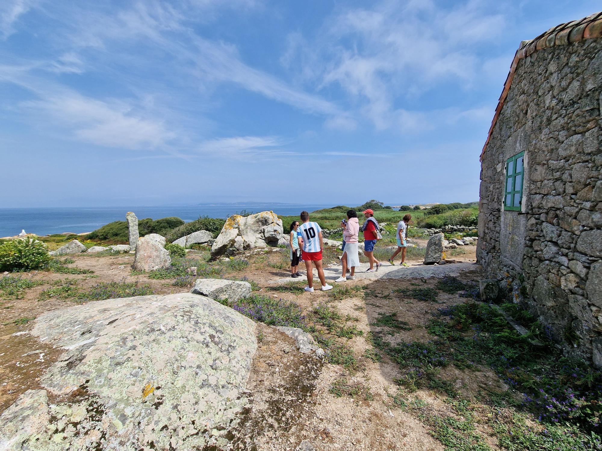 De visita en las Islas Atlánticas de Galicia a bordo del aula flotante "Chasula".