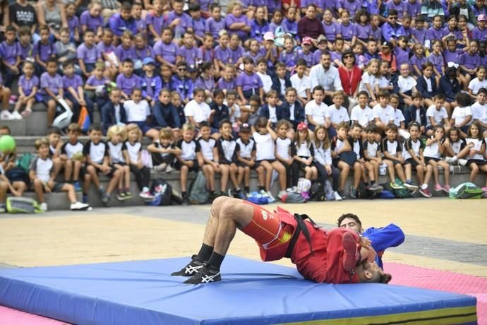 27-09-19 LAS PALMAS DE GRAN CANARIA. . LAS PALMAS DE GRAN CANARIA. Jornada de puertas abiertas de la Policía Nacional en el Parque Juan Pablo II. Fotos: Juan Castro.  | 27/09/2019 | Fotógrafo: Juan Carlos Castro