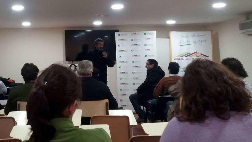 Asistentes a la asamblea de UCCL Zamora, en Benavente.