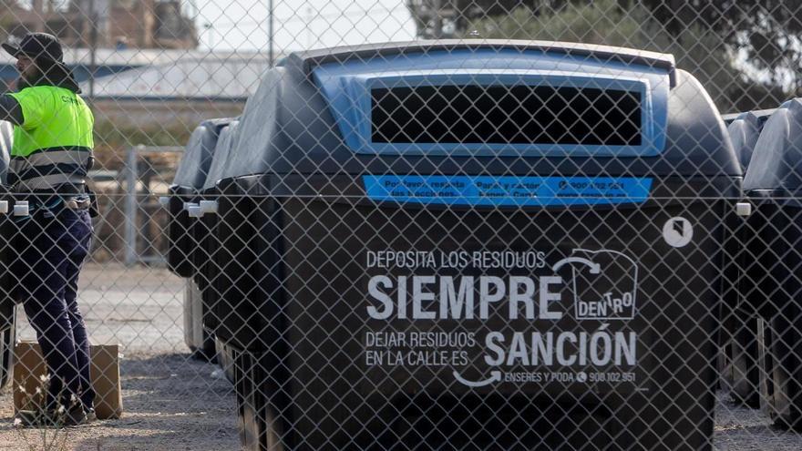 Nuevos contenedores de basura en San Vicente