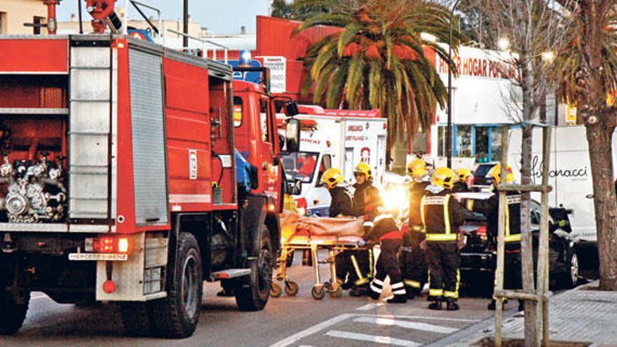 Dos drogadictos heridos graves en un accidente en Palma