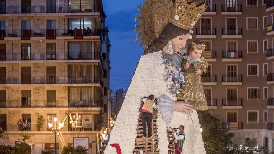 La Mare de Deu, en la ofrenda de 2019.