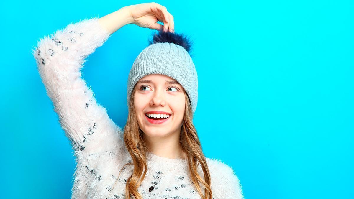 La curiosa razón por la que los gorros de invierno llevan pompón: no es solo estética