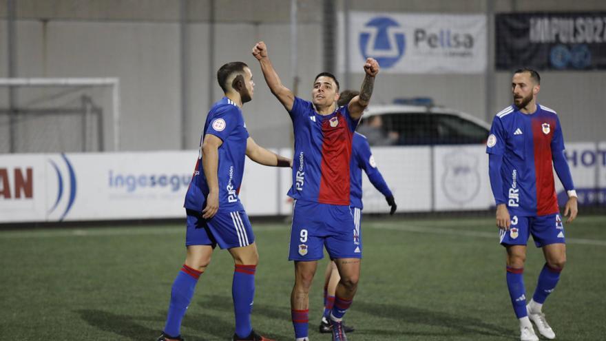 El Langreo convence y empieza otra racha
