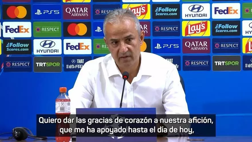 El entrenador del Fenerbahçe dimite en rueda de prensa