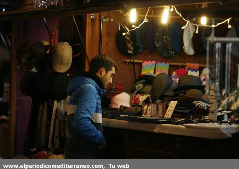 GALERÍA DE FOTOS -- El mercado de Navidad, protagonista en la Plaza Mayor