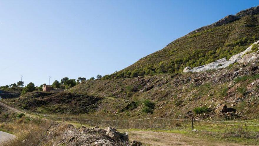 Vista panorámica del recinto del río de la Miel que se investiga