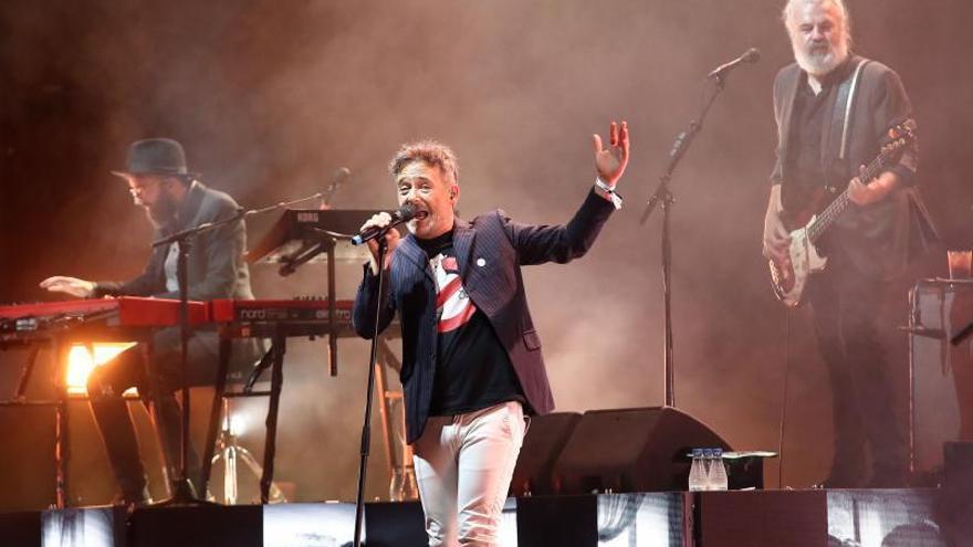 Love of Lesbian, en un moment de l’actuació a Cap Roig