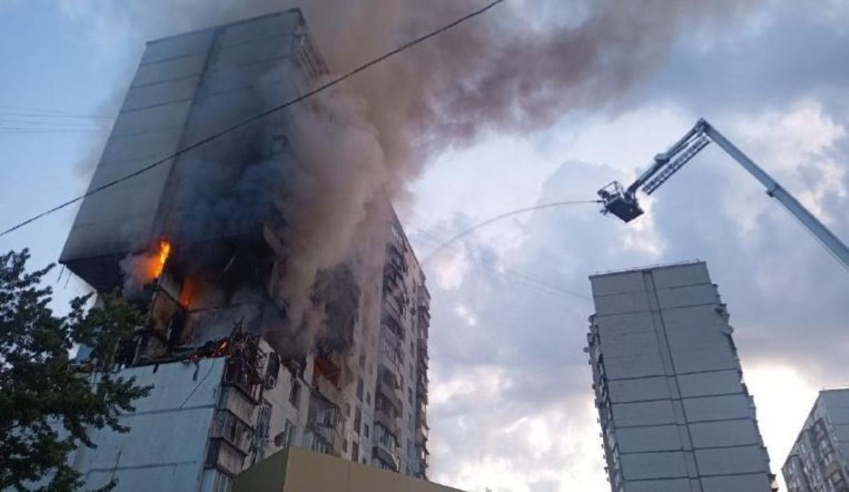 Mor almenys una persona i dues queden ferides després d’una explosió a Kíiv