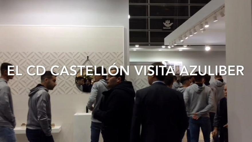 El CD Castellón visita el stand de Azuliber en Cevisama 2019