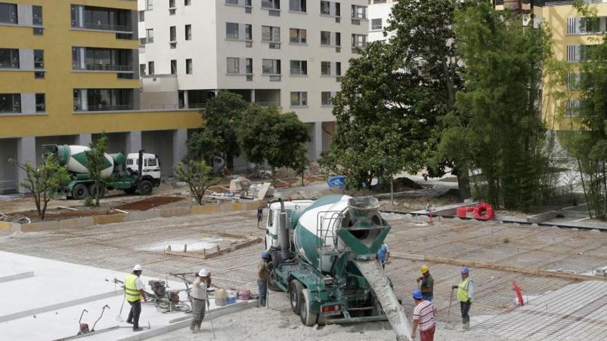 La junta de compensación de Massó, en Bueu, se disuelve y la obra de la plaza acristalada queda en el aire