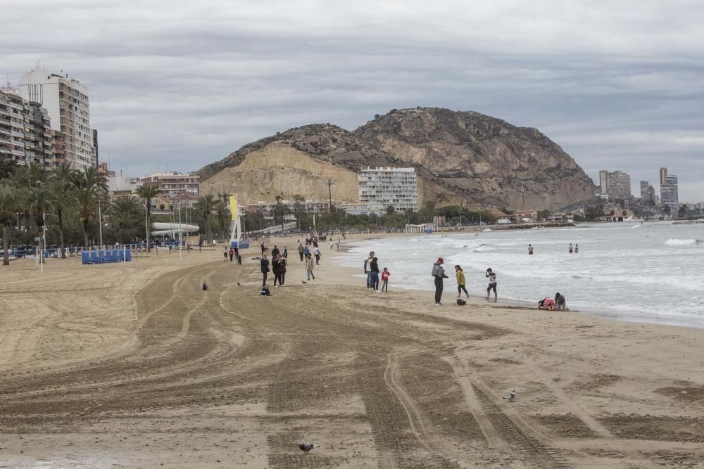 Las precipitaciones podrían alcanzar los 100 litros por metro cuadrado en doce horas en el norte de la provincia, mientras que en el sur se eleva la alerta por fenómenos costeros.