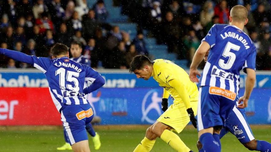 El Alavés se crece y remonta a un acomodado Villarreal