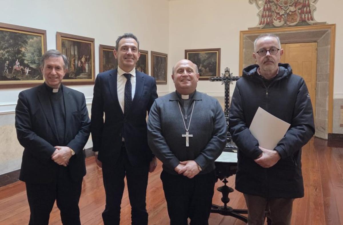 Representantes de ambas entidades tras la reunión.  | FDV