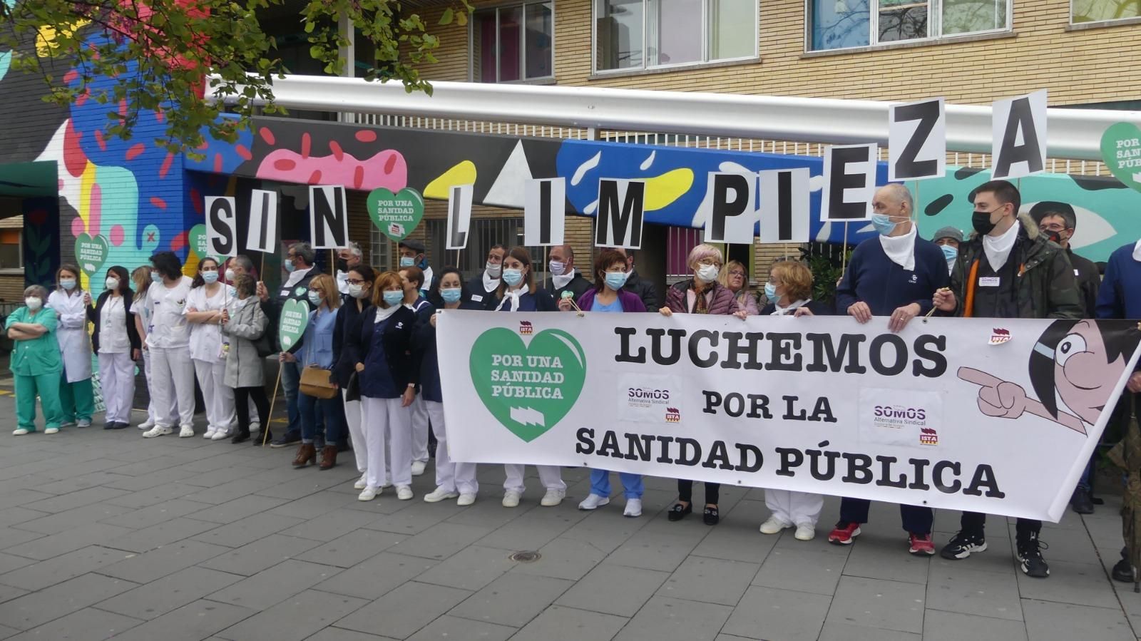 Concentración de trabajadores del Hospital Materno Infantil